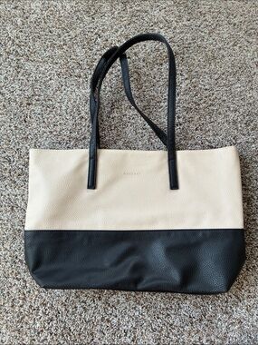 Mary Kay Two-Tone Black and Cream Tote
